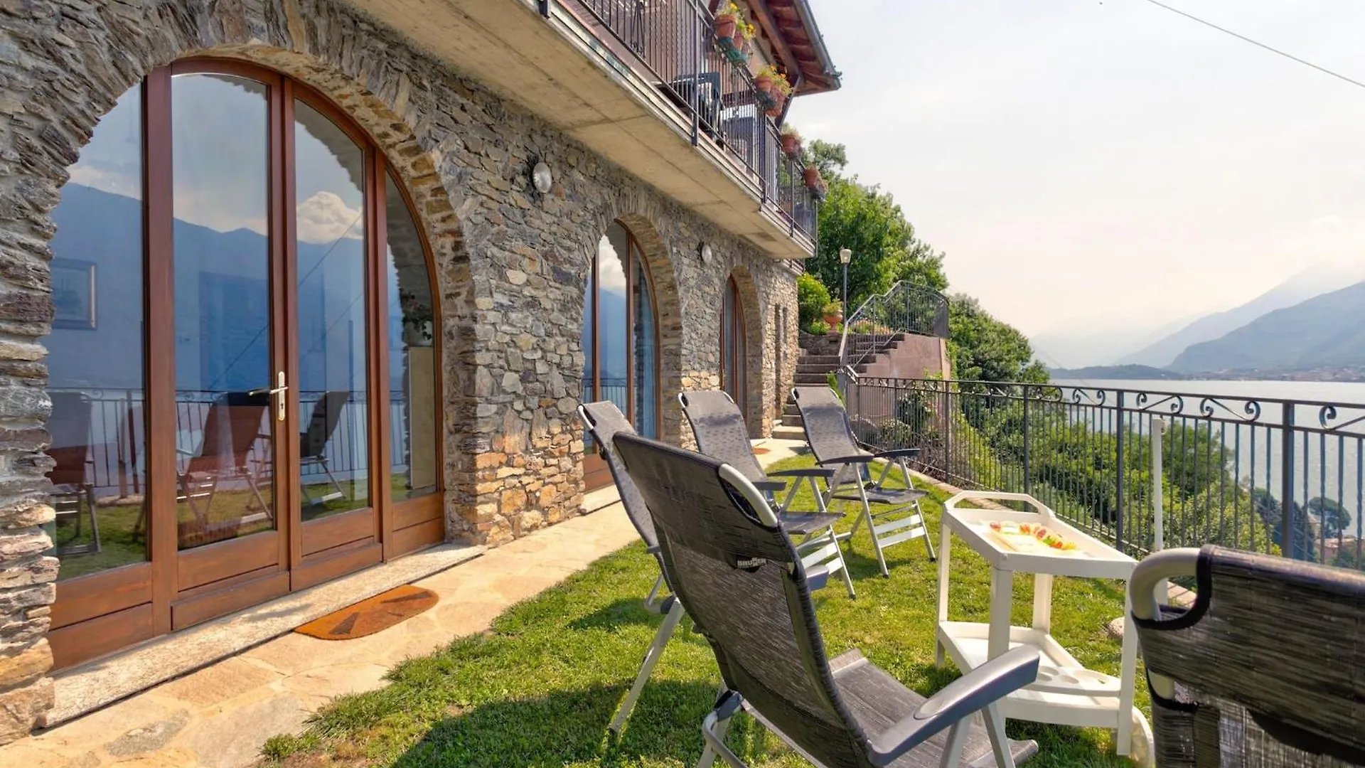 Belvilla By Oyo Casa Archi Cinque, Cleaning Included Gravedona 0*,  Italien